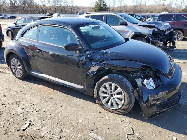 3VWFP7AT0EM628956 - 2014 VOLKSWAGEN BEETLE BLACK photo 4