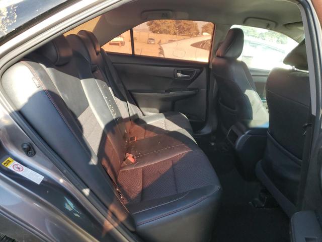 4T1BF1FKXGU187218 - 2016 TOYOTA CAMRY LE GRAY photo 10