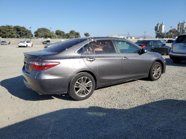 4T1BF1FKXGU187218 - 2016 TOYOTA CAMRY LE GRAY photo 3