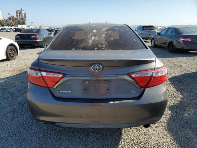 4T1BF1FKXGU187218 - 2016 TOYOTA CAMRY LE GRAY photo 6