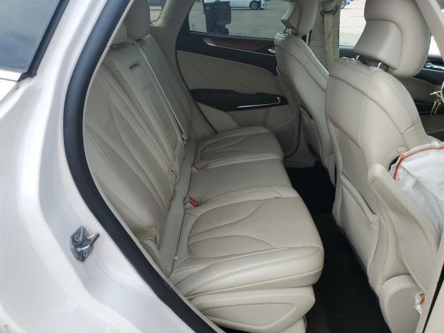 5LMCJ2D96KUL39381 - 2019 LINCOLN MKC SELECT 白色 照片 11