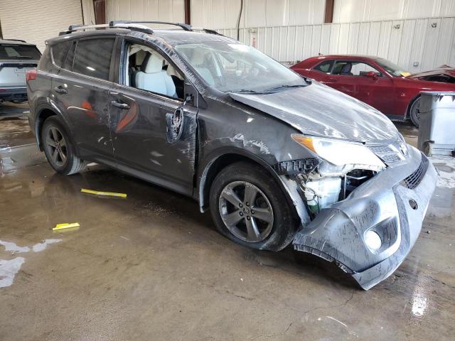 JTMRFREV9FD132254 - 2015 TOYOTA RAV4 XLE GRAY photo 4
