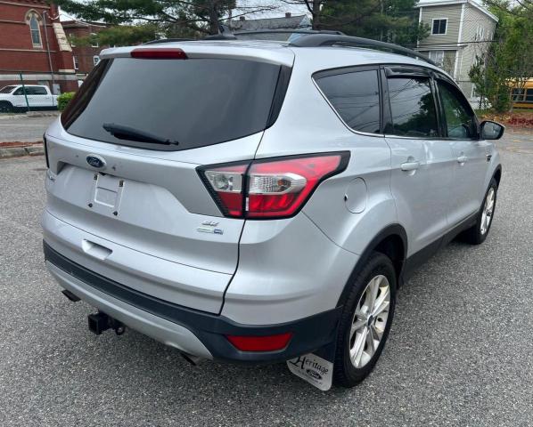 1FMCU9GD4JUB01319 - 2018 FORD ESCAPE SE 灰色 照片 4