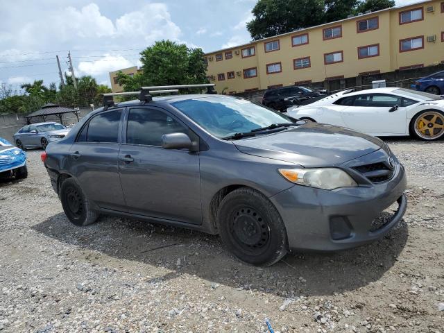 5YFBU4EE2DP204481 - 2013 TOYOTA COROLLA BASE Մոխրագույն լուսանկար 4