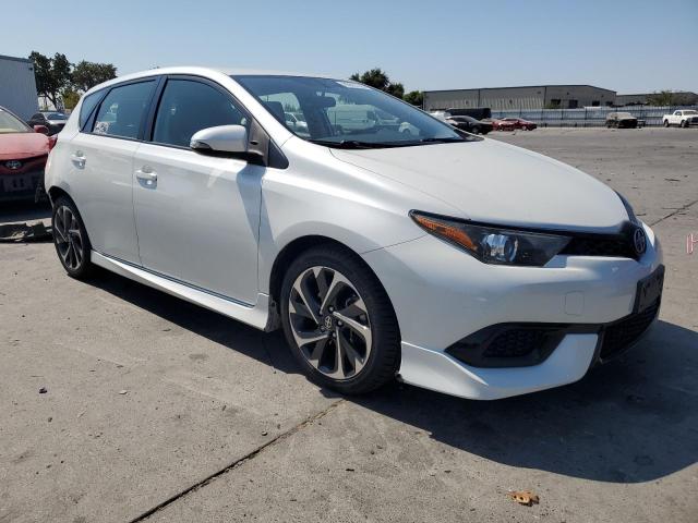 JTNKARJEXGJ508285 - 2016 TOYOTA SCION IM WHITE photo 4