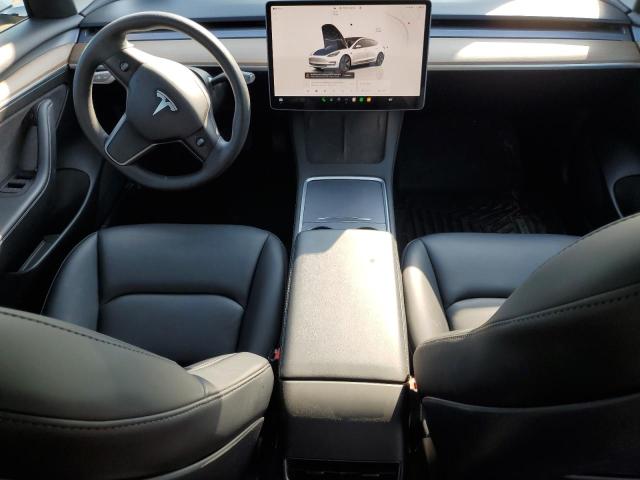 5YJ3E1EA4PF402721 - 2023 TESLA MODEL 3 Weiß Foto 8