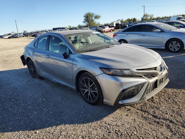 4T1G11AK7RU863543 - 2024 TOYOTA CAMRY SE NIGHT SHADE SILVER photo 4