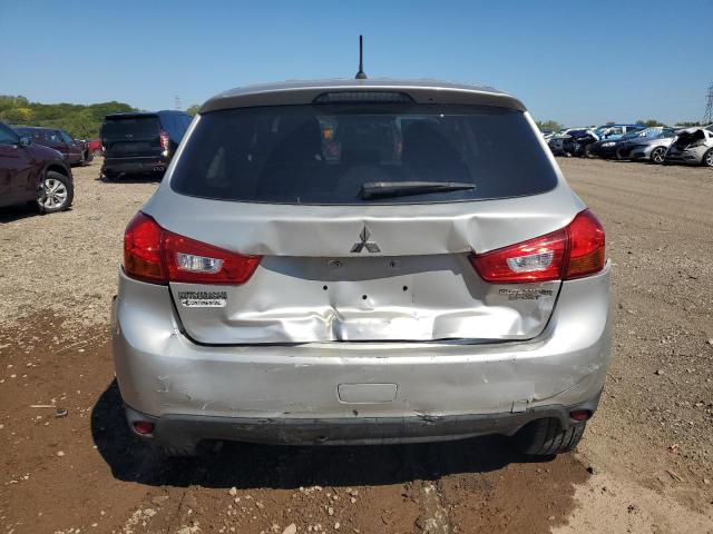 4A4AP3AU7EE030165 - 2014 MITSUBISHI OUTLANDER ES SILVER photo 6