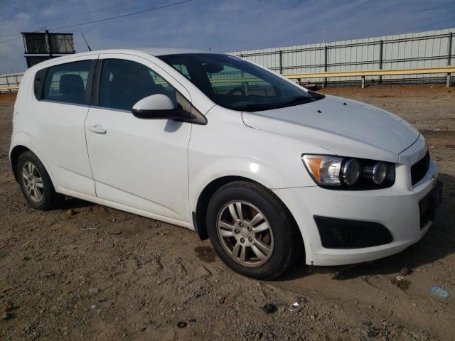 1G1JC6SB9D4208155 - 2013 CHEVROLET SONIC LT Biały zdjęcie 4