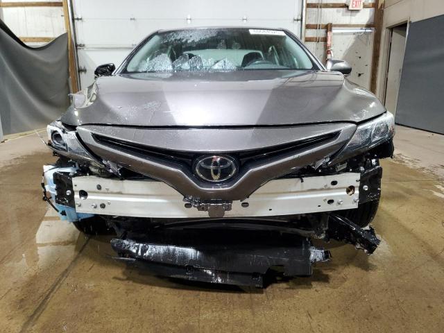 4T1G11AK0RU877963 - 2024 TOYOTA CAMRY SE NIGHT SHADE GRAY photo 5