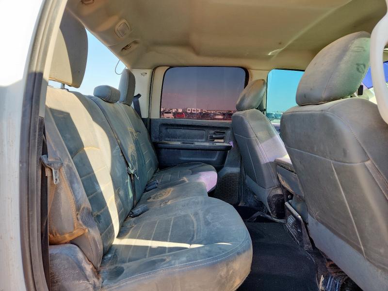 3C6UR5HL3JG127431 - 2018 RAM 2500 ST WHITE photo 10