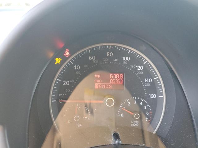 3VWPG3AG5AM011370 - 2010 VOLKSWAGEN NEW BEETLE 黑色 照片 9