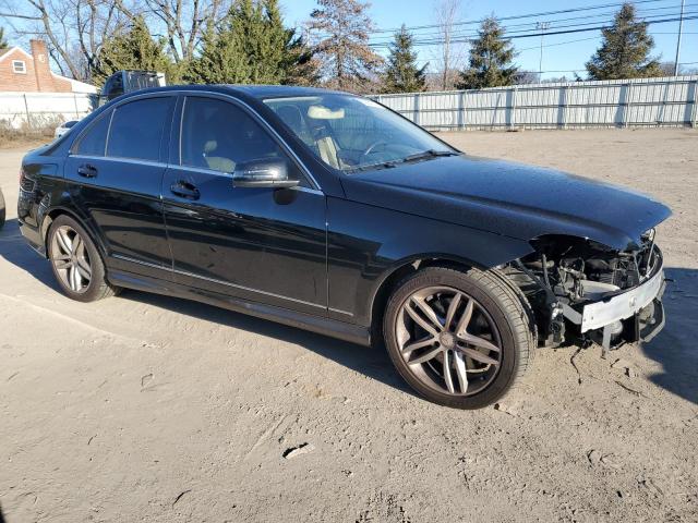 WDDGF8AB1DA822257 - 2013 MERCEDES-BENZ C 300 4MATIC BLACK photo 4