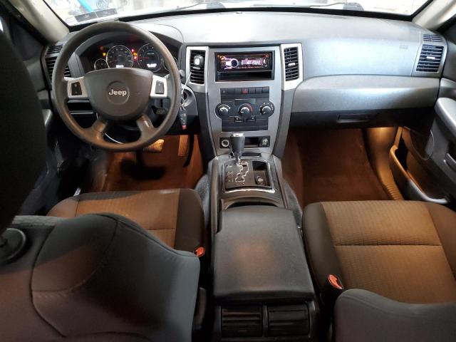 1J8GR48K78C119748 - 2008 JEEP GRAND CHER LAREDO GRAY photo 8