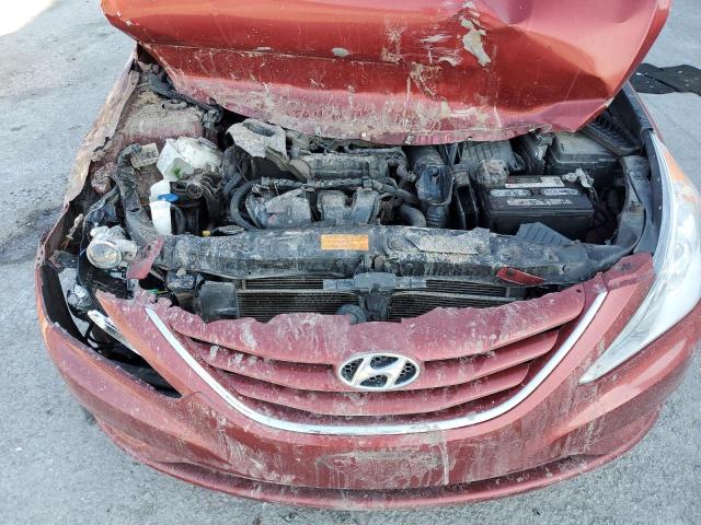 5NPEB4AC0DH720875 - 2013 HYUNDAI SONATA GLS RED photo 11