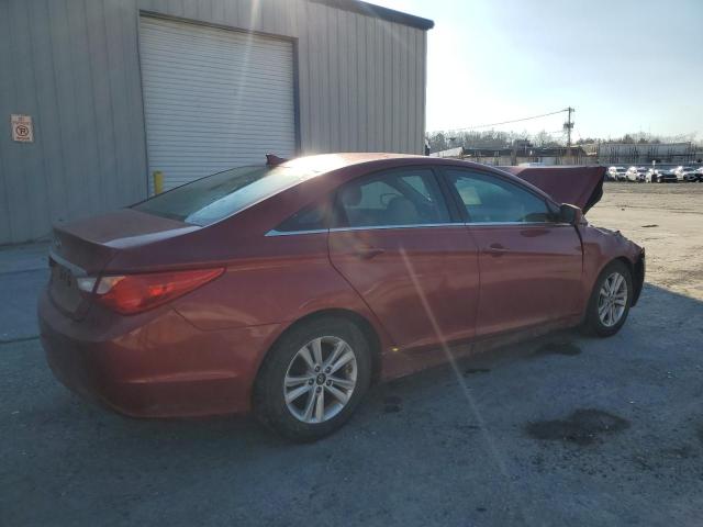 5NPEB4AC0DH720875 - 2013 HYUNDAI SONATA GLS RED photo 3