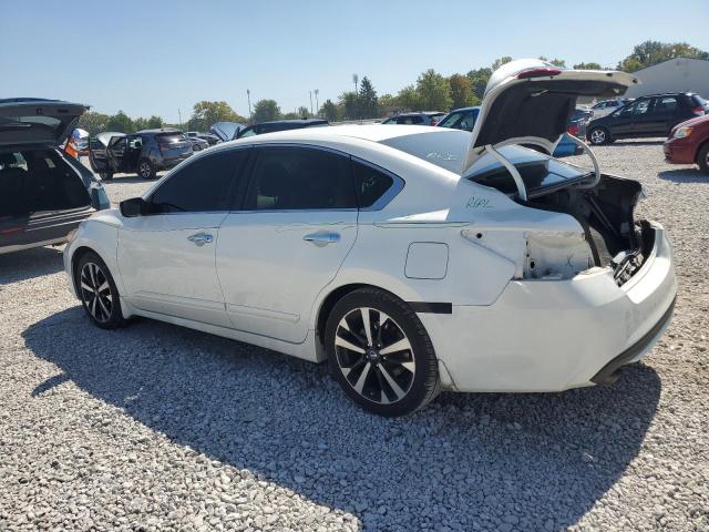 1N4AL3AP1JC279733 - 2018 NISSAN ALTIMA 2.5 WHITE photo 2