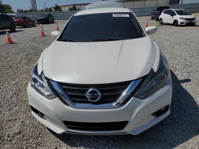 1N4AL3AP1JC279733 - 2018 NISSAN ALTIMA 2.5 WHITE photo 5