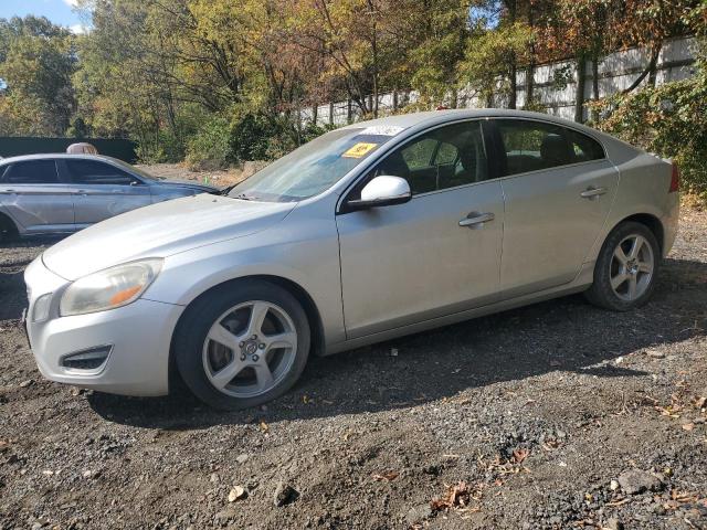 2012 VOLVO S60 T5, 