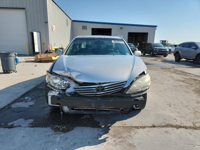 4T1BF30KX5U084723 - 2005 TOYOTA CAMRY LE SILVER photo 5