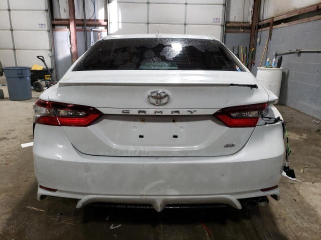 4T1G11AK9PU101845 - 2023 TOYOTA CAMRY SE NIGHT SHADE WHITE photo 6