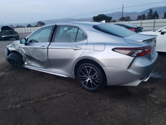 4T1G11AK5PU737338 - 2023 TOYOTA CAMRY SE NIGHT SHADE GRAY photo 2