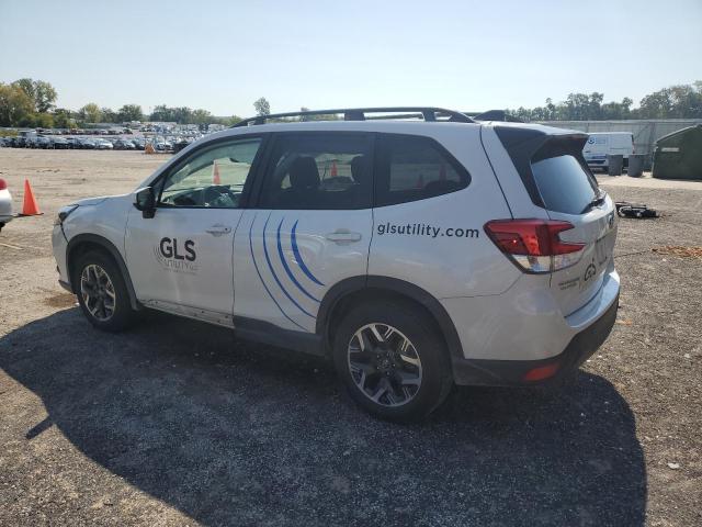 JF2SKACC4RH515775 - 2024 SUBARU FORESTER PREMIUM WHITE photo 2