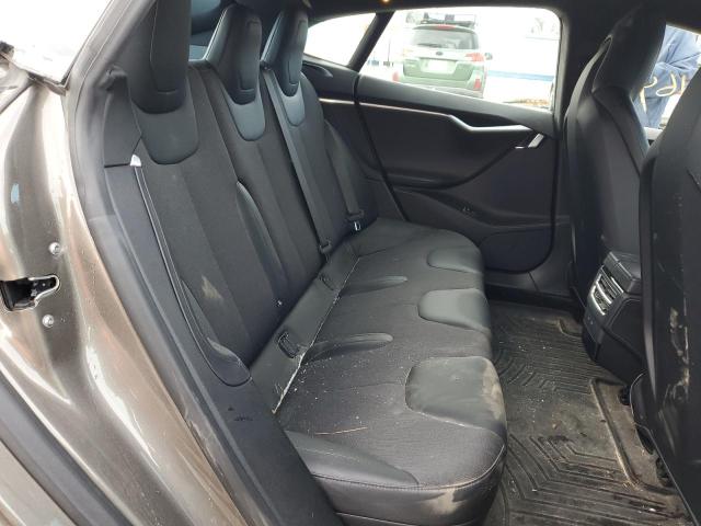 5YJSA1E24GF169763 - 2016 TESLA MODEL S ნაცრისფერი ფოტო 10
