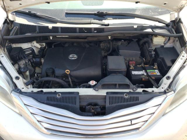 5TDDZ3DC4HS155169 - 2017 TOYOTA SIENNA XLE 白色 照片 12