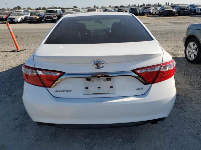 4T1BF1FK6HU420674 - 2017 TOYOTA CAMRY LE WHITE photo 6