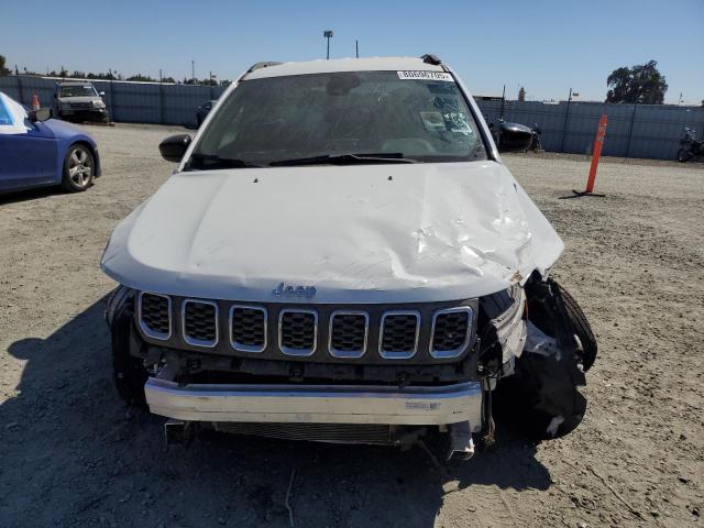 3C4NJDBN5ST553414 - 2025 JEEP COMPASS LATITUDE WHITE photo 5