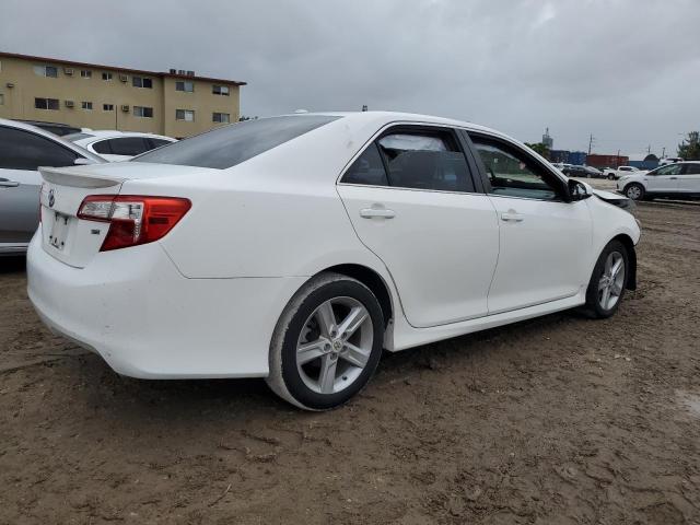 4T1BF1FK3CU569777 - 2012 TOYOTA CAMRY BASE WHITE photo 3