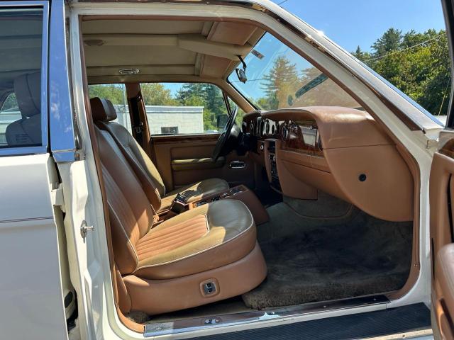 SCAZN02D7MCX34414 - 1991 ROLLS-ROYCE SILVER SPU 白色 照片 9