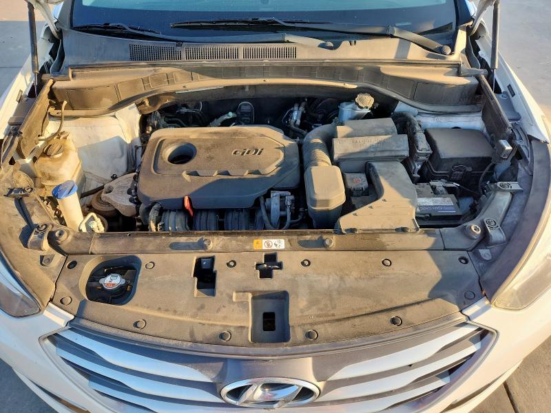 5NMZU3LBXJH104961 - 2018 HYUNDAI SANTA FE S WHITE photo 12