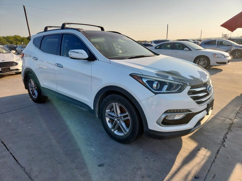 5NMZU3LBXJH104961 - 2018 HYUNDAI SANTA FE S WHITE photo 4