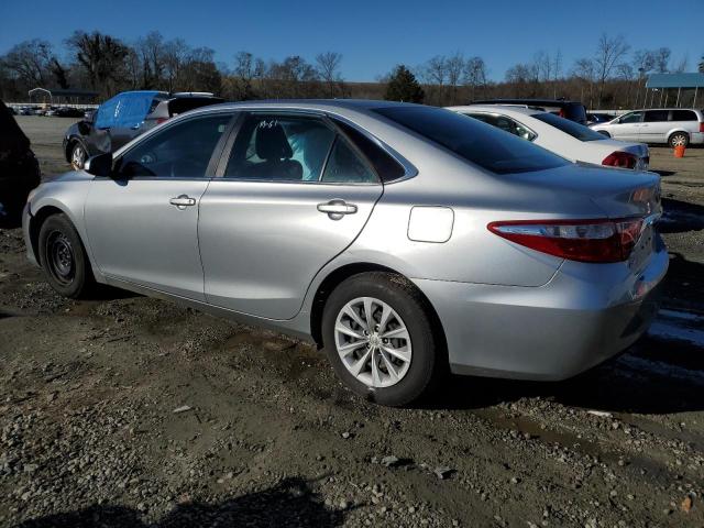 4T4BF1FK8FR507298 - 2015 TOYOTA CAMRY LE SILVER photo 2