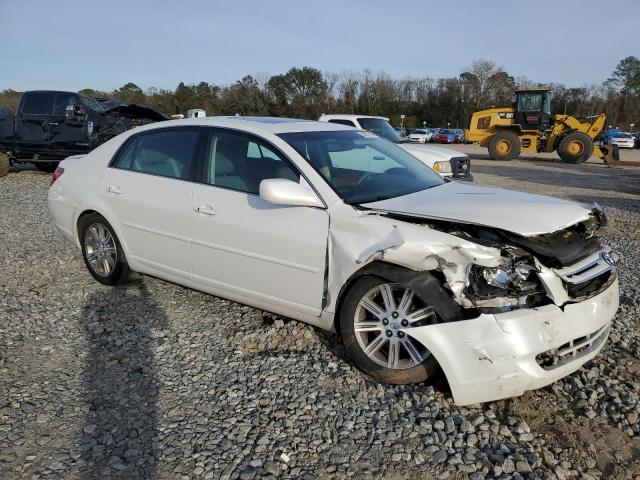 4T1BK36B17U234000 - 2007 TOYOTA AVALON XL WHITE photo 4