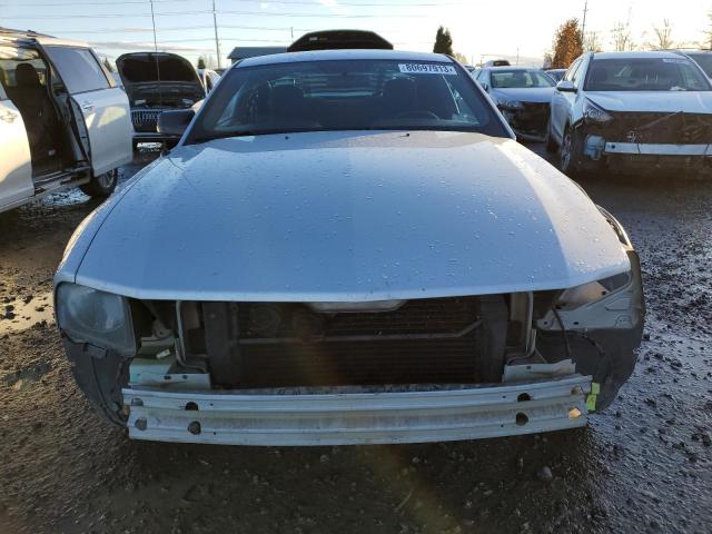 1ZVHT80N755246331 - 2005 FORD MUSTANG SILVER photo 5