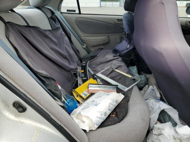 1Y1SK5282YZ435916 - 2000 CHEVROLET GEO PRIZM BASE SILVER photo 10