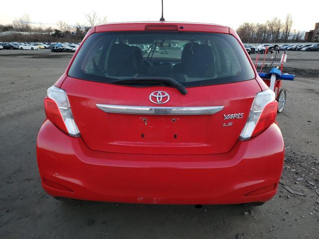 JTDKTUD33CD527958 - 2012 TOYOTA YARIS RED photo 6