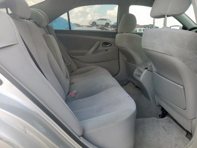 4T4BF3EK3AR032441 - 2010 TOYOTA CAMRY BASE Արծաթագույն լուսանկար 10