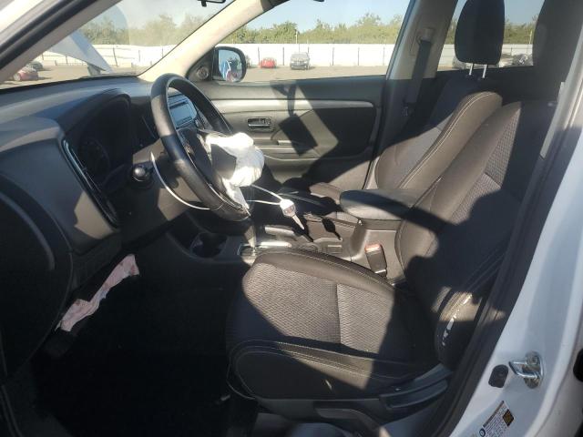 JA4AD2A39GZ000379 - 2016 MITSUBISHI OUTLANDER ES WHITE photo 7