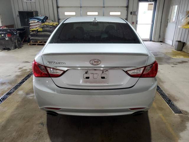 5NPEC4AC5DH581923 - 2013 HYUNDAI SONATA SE 银色 照片 6