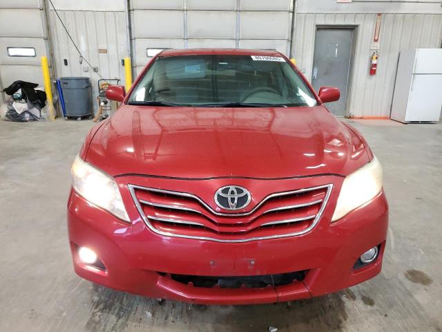 4T1BK3EKXAU108145 - 2010 TOYOTA CAMRY SE RED photo 5