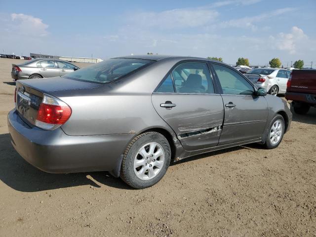 4T1BF32K85U612255 - 2005 TOYOTA CAMRY LE GRAY photo 3