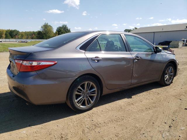 4T1BF1FK5HU795696 - 2017 TOYOTA CAMRY LE GRAY photo 3