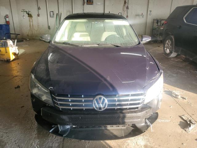 1VWBN7A38CC074391 - 2012 VOLKSWAGEN PASSAT SE BLUE photo 5