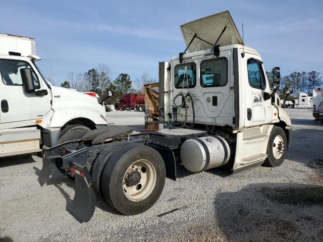 1FUBGADV1GLHJ1176 - 2016 FREIGHTLINER CASCADIA 1 WHITE photo 4