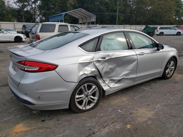 3FA6P0HDXJR195559 - 2018 FORD FUSION SE SILVER photo 3