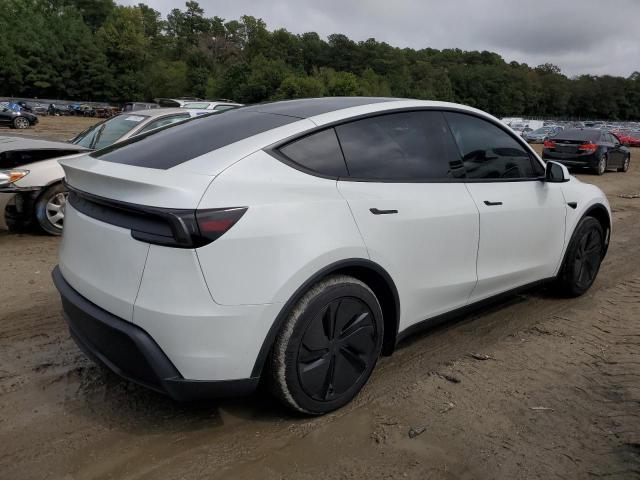 7SAYGDED6TF384070 - 2026 TESLA MODEL Y WHITE photo 3